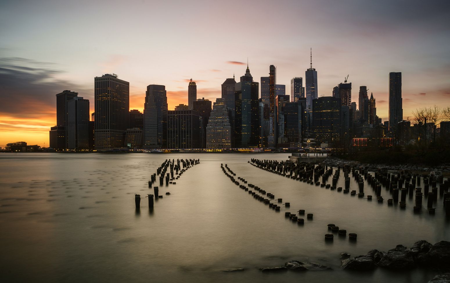 Manhattan skyline from Brookly Bridge Park